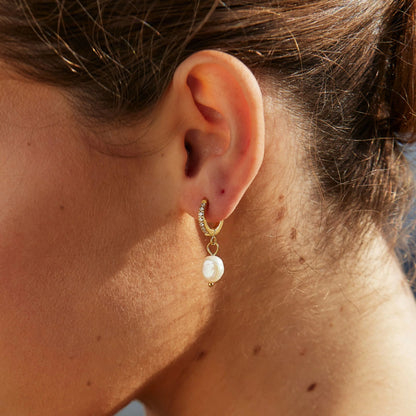 Kolczykami Freshwater Pearl Hoops