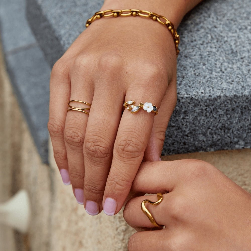 Fleur Lumiere Adjustable Blossom Ring — gallery image 2
