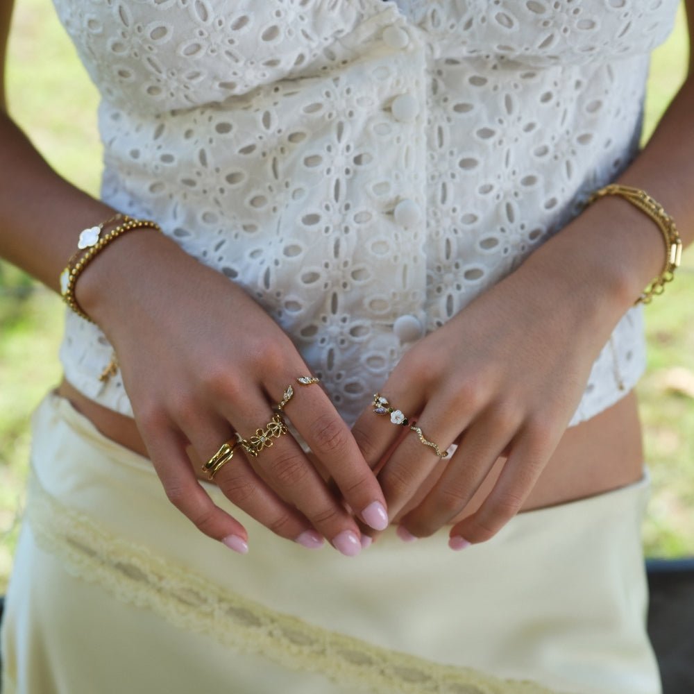 Fleur Lumiere Adjustable Blossom Ring — gallery image 8