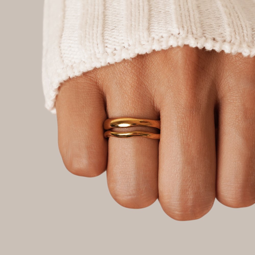 Tidal Duo Gold Wave Ring Set — gallery image 1