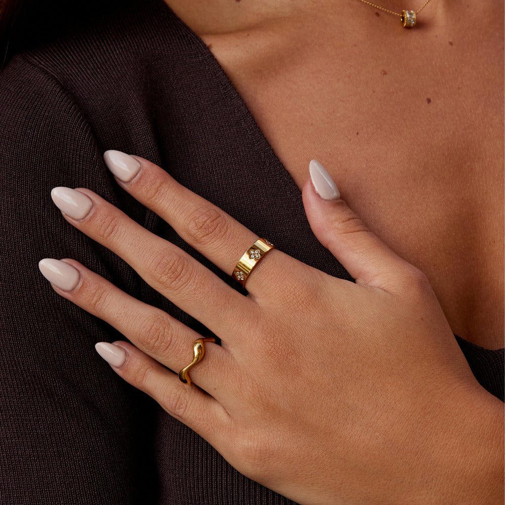 Lucky Bloom Crystal Band Ring — gallery image 3