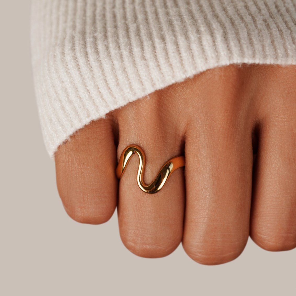 Wavelength Adjustable Gold Statement Ring — gallery image 2
