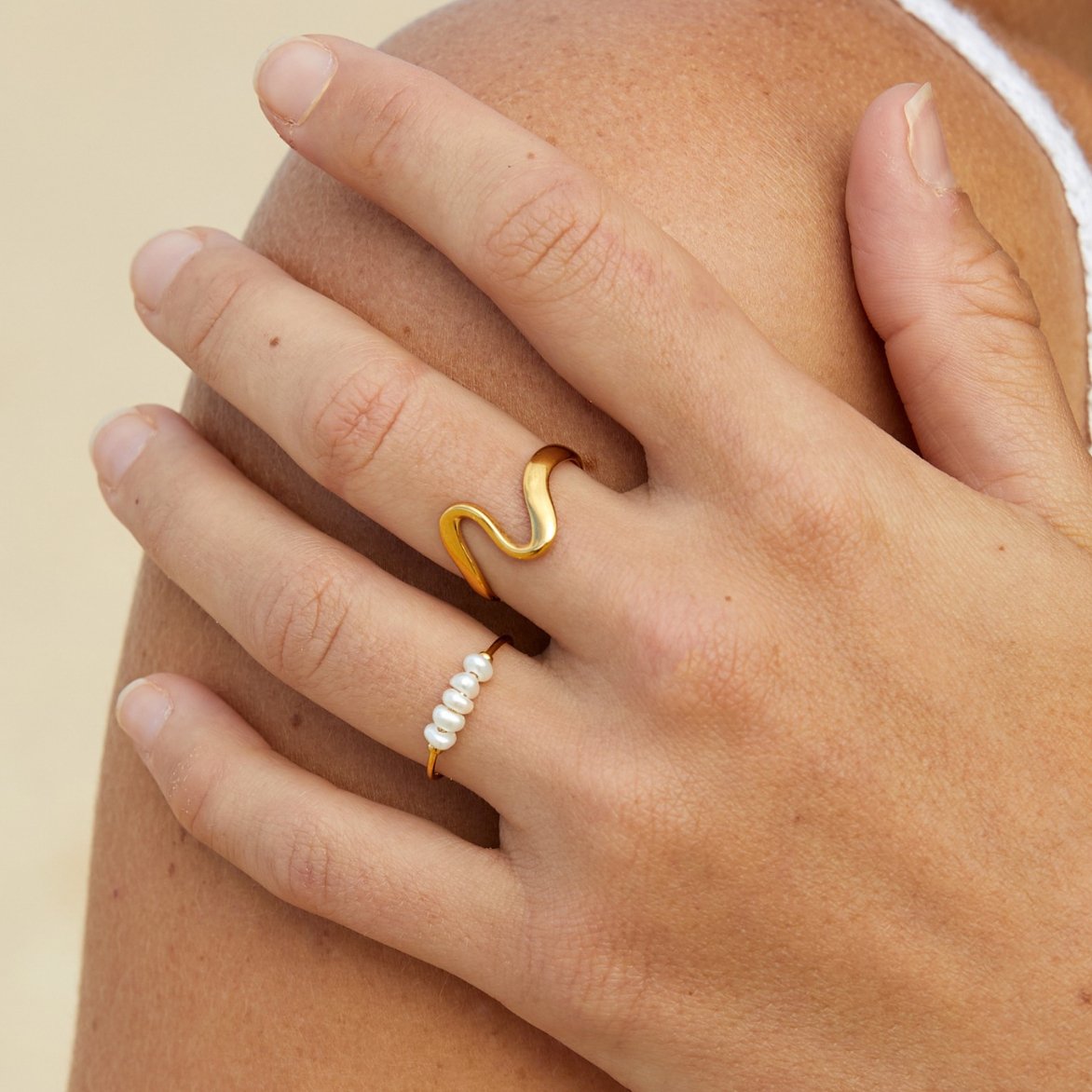 Wavelength Adjustable Gold Statement Ring — gallery image 3