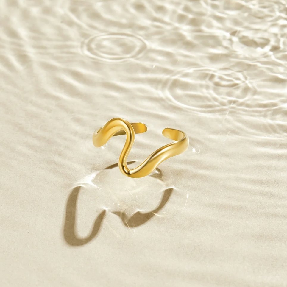 Wavelength Adjustable Gold Statement Ring — gallery image 4