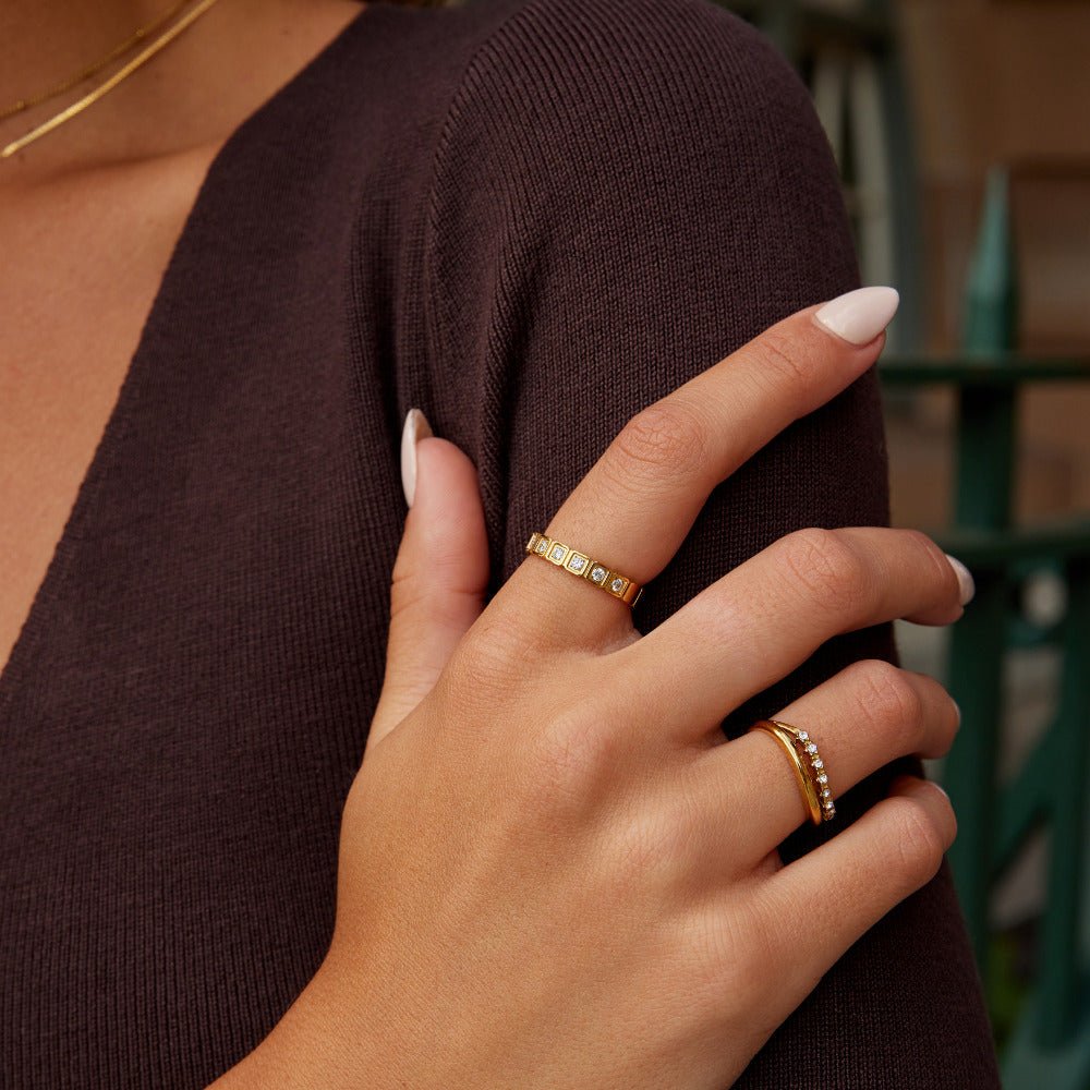 Golden Frame Crystal Band Ring — gallery image 2
